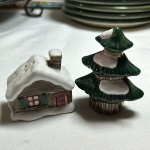 Sonoma, Lodge, salt & pepper shakers, vintage collection. C -photo 4 size. New